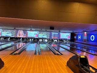 A M F Star Lanes 24