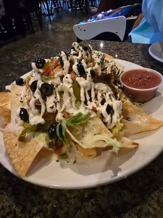 Woodys Pub & Grill