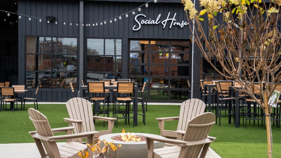 Social House