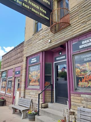 Pys Saloon & Bar