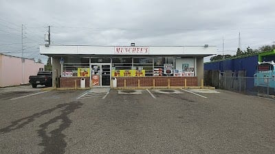 Munchees Food Store