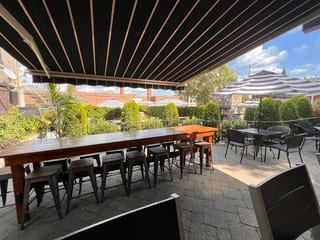 Ciros Tavern