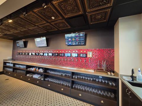 Corkscrew Taphouse