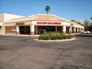 Bostons Bar & Grille