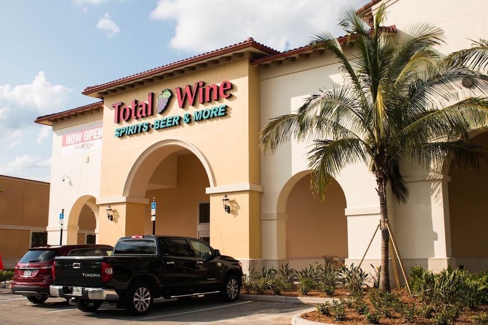 Total Wine - Estero