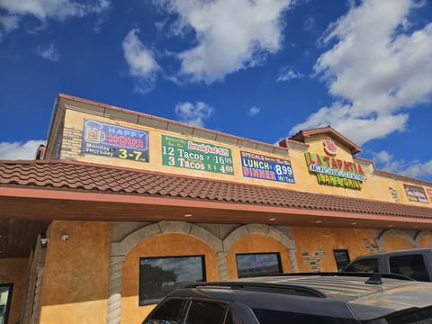 La Tapatia