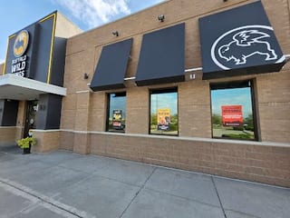 Buffalo Wild Wings Gril #238