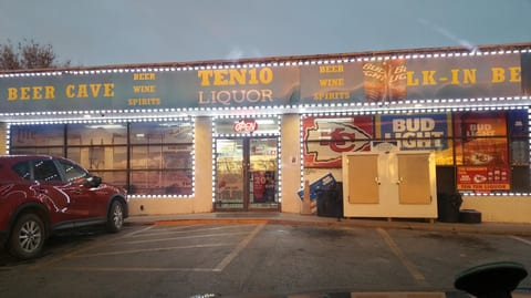 Ten Ten Liquor