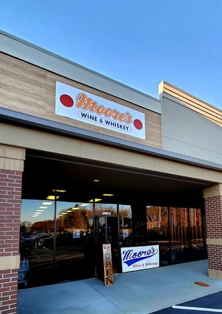 Moores Wine & Whiskey - By Pass (Gvl)