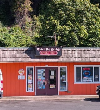 Under The Bridge Smoke Shop