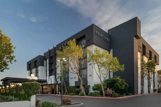 Courtyard By Marriott
