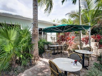 Frigates Waterfront Bar & Grill