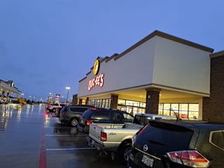 Buc Ees
