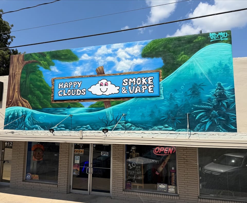 Happy Clouds Smoke Shop - San Marcos