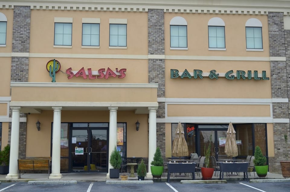 Salsas Bar & Grill