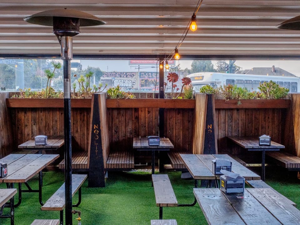 Arthur Mac's Tap and Snack- Oakland