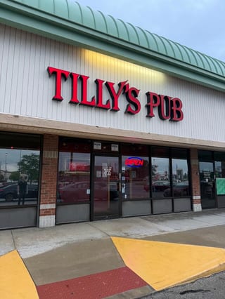 Tillys Sports Pub & Grill