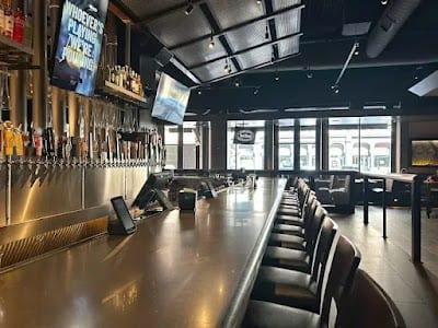 Yard House #8360