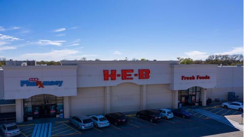 H E B Food Store