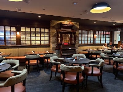 Maeve's Tavern