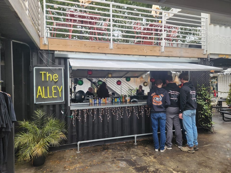 Alley Bar