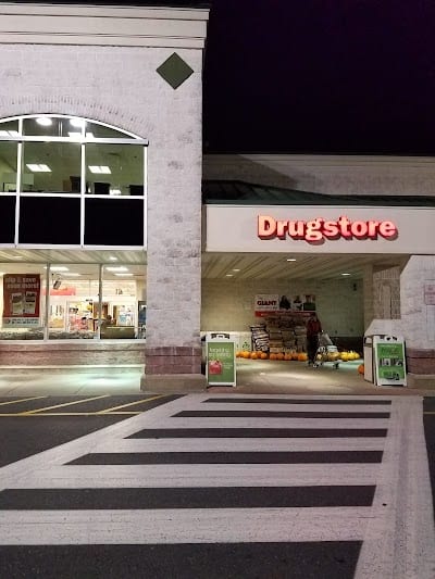 Giant Food Store