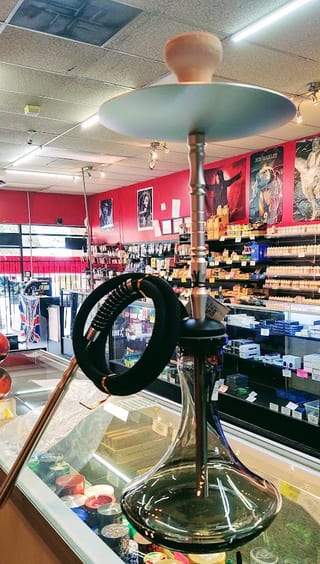 One Luv Smoke 'N Vape