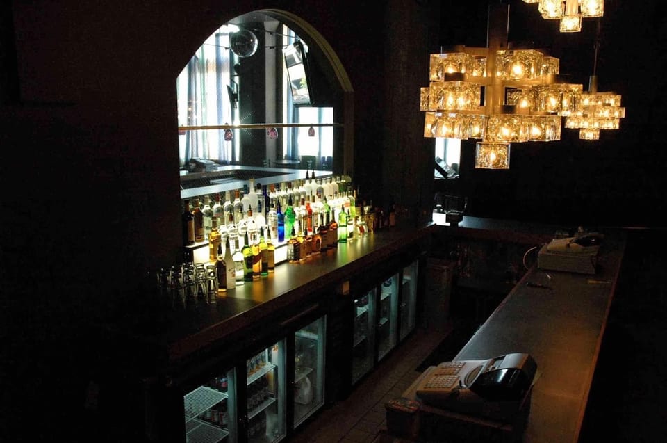 Camp Bar