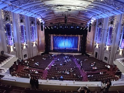 Bushnell Memorial Hall