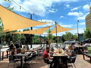 Twisted Laurel Eatery And Lounge