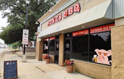 Bones Bbq Smokehouse & Grill