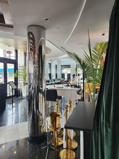 Le Bar A Vin
