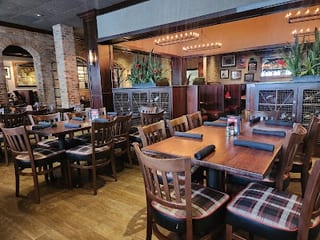 Houlihans