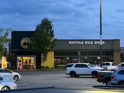 Buffalo Wild Wings Gril #655