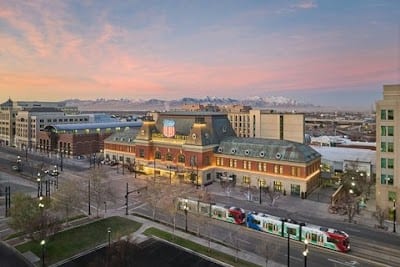 Asher Adams Hotel