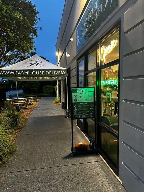 Farmhouse Artisan Market