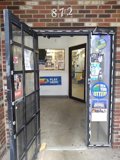 Lucky Moon Convenience