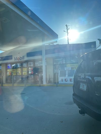 49th St Mobil