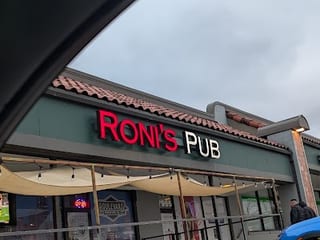 Ronis Pub & Kitchen