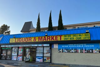7- Star Liquor & Market