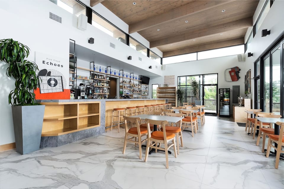 Echoes Cafe