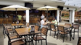 Paninis Bar & Grill
