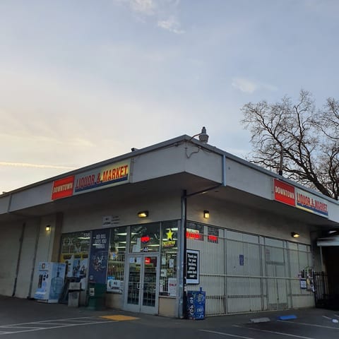 Downtown Liquor & Market