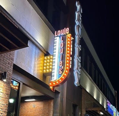Louie Louies Piano Bar