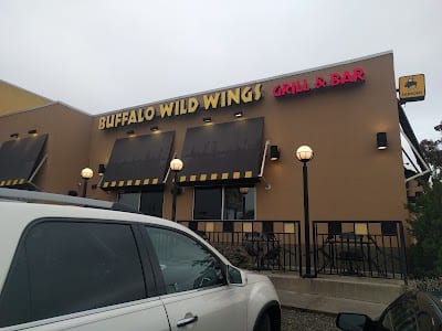 Buffalo Wild Wings Gril #3563