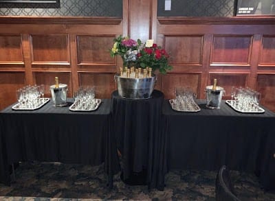 Saint James Cocktail Lounge