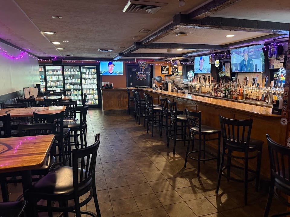 Dads Pub & Grub