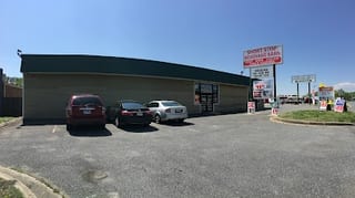 Short Stop Bev Barn