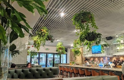 Thrive Cocktail Lounge & Eatery