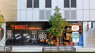 Mercedes House Market